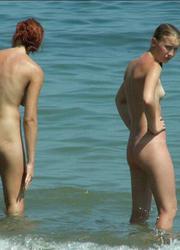 Bikini slut flashing on the Ipanema Image 11