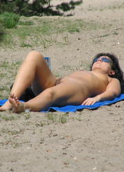A nude teen girl posing at the La Joya Nude Image 10