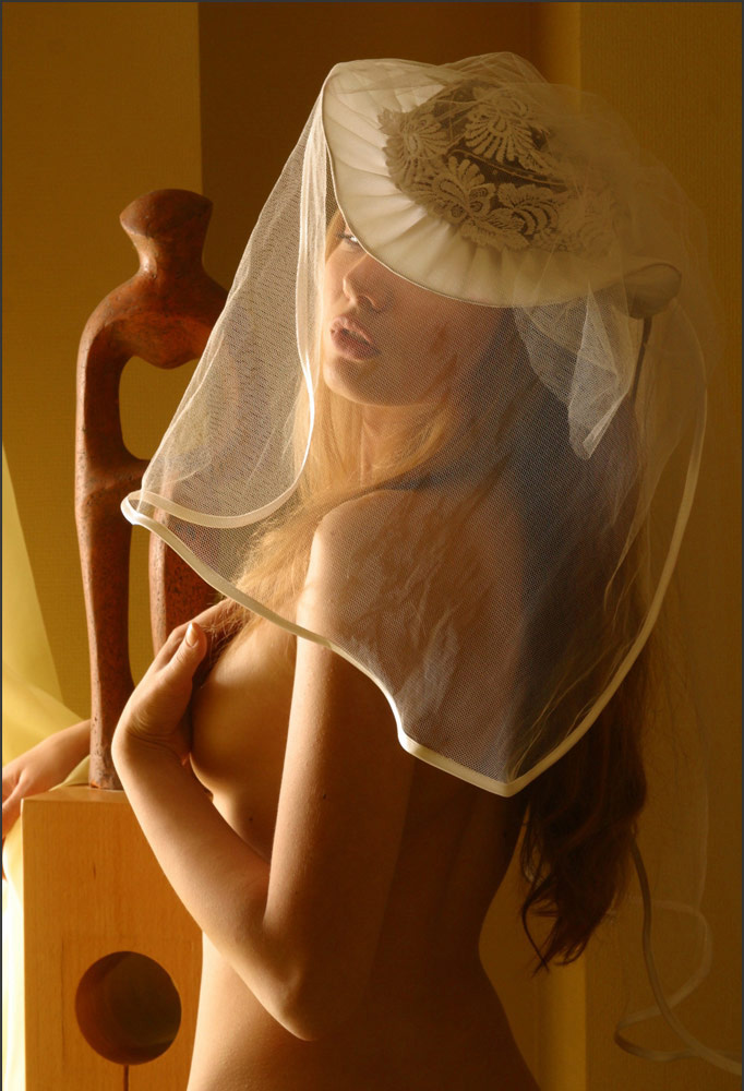 Naked Bride.