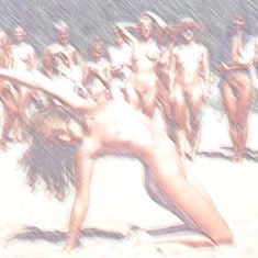 Fem. nudist at nude beach