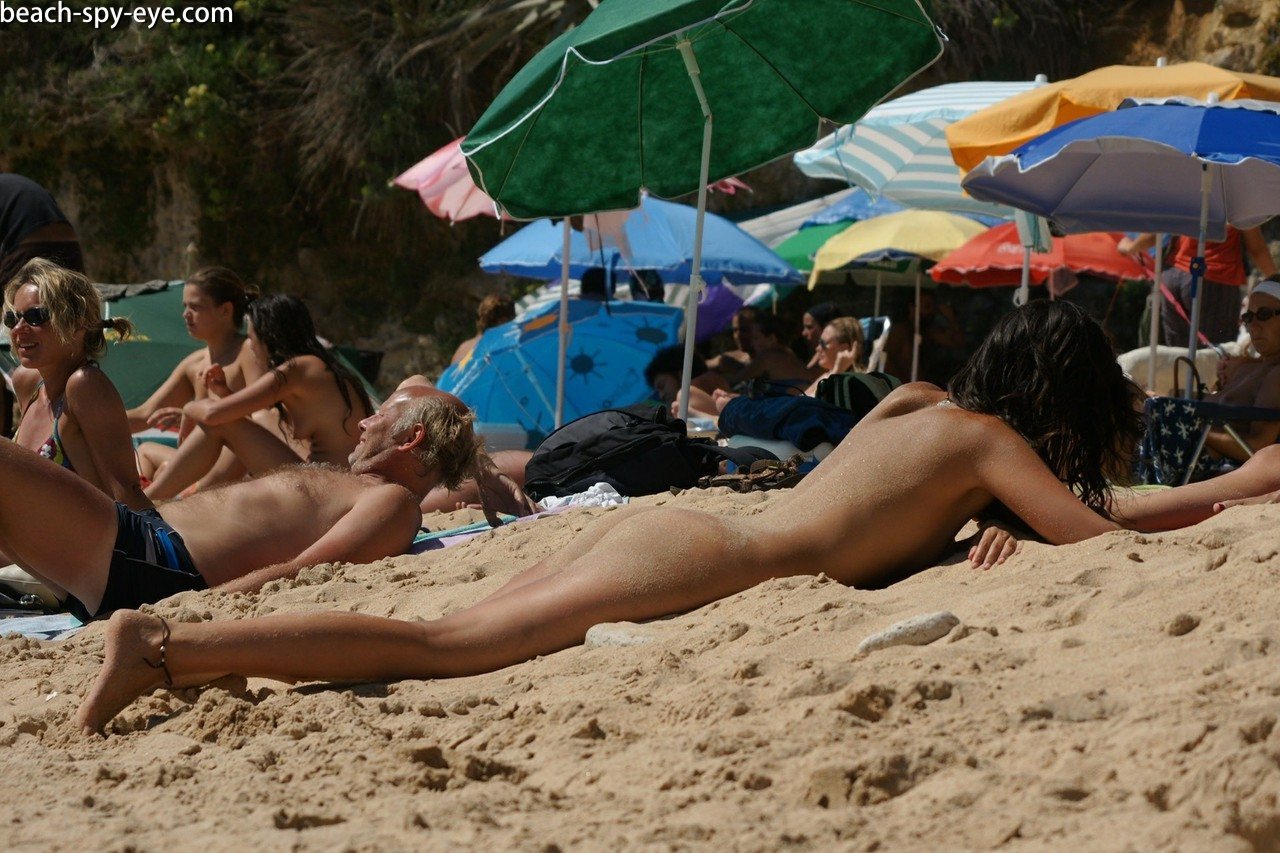 https://pbs-0.adult-empire.com/39/3926/beach_nude_women-6118/3-beach_nude_women.jpg